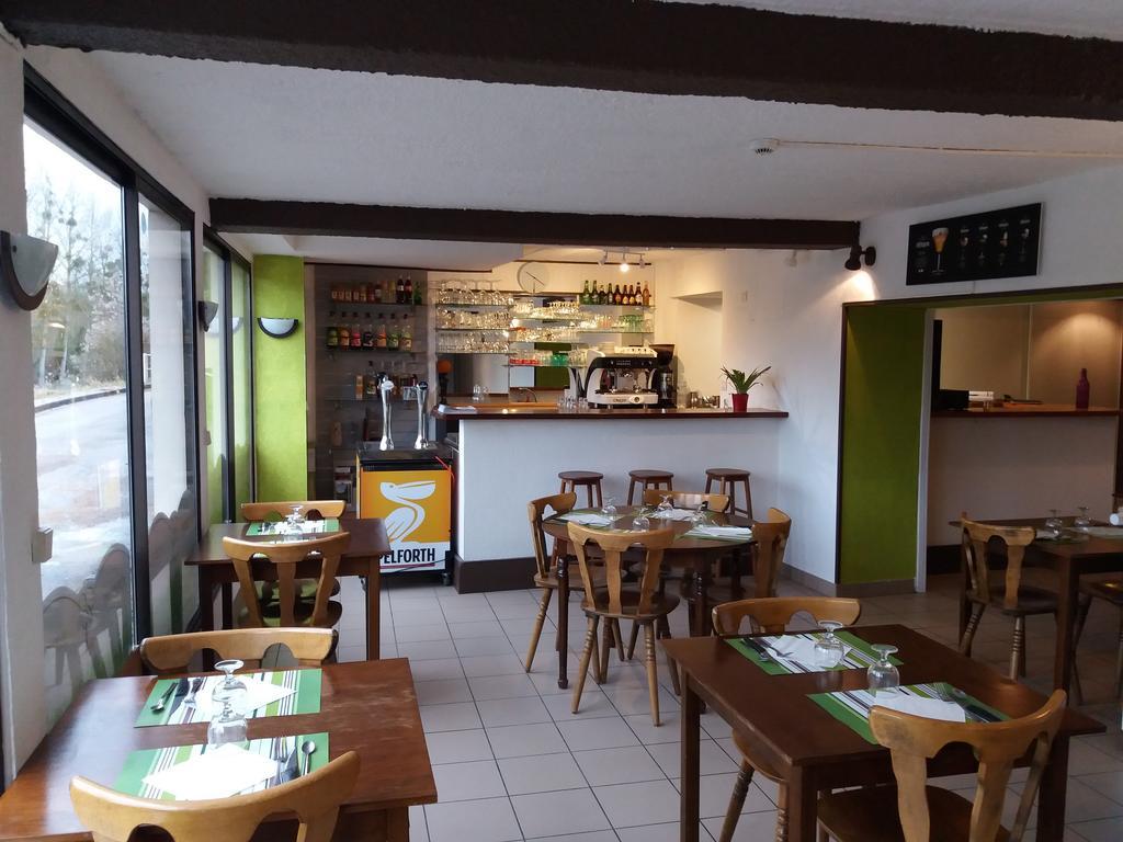 Hotel-Restaurant De L'Ecluse 79 Chassignelles Exteriör bild